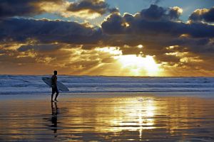 06Jun2015020631Karekare surfer sunset.jpg